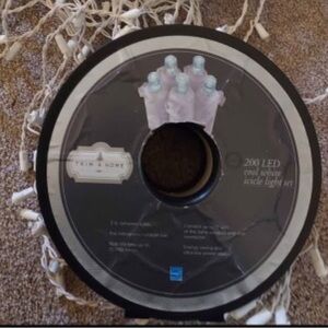 Trim A Home 200 LED Icicle Light Set